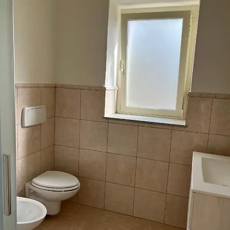 A 2 Passi Dal Mare Ii - Grazioso Trilocale A Locri