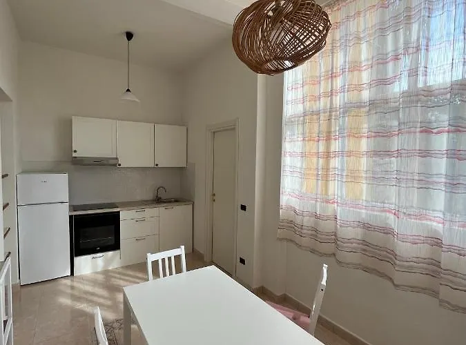 A 2 Passi Dal Mare Ii - Grazioso Trilocale A Locri